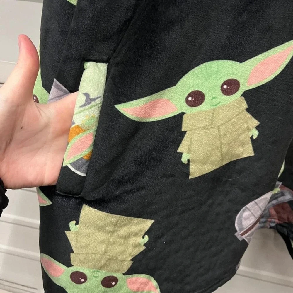 Star Wars Grogu Mandalorian Oversized Sherpa Wearable Blanket Hoodie Kids OSFM